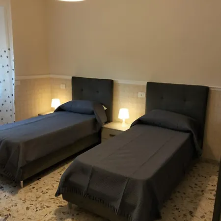 Pensión Flegrea House